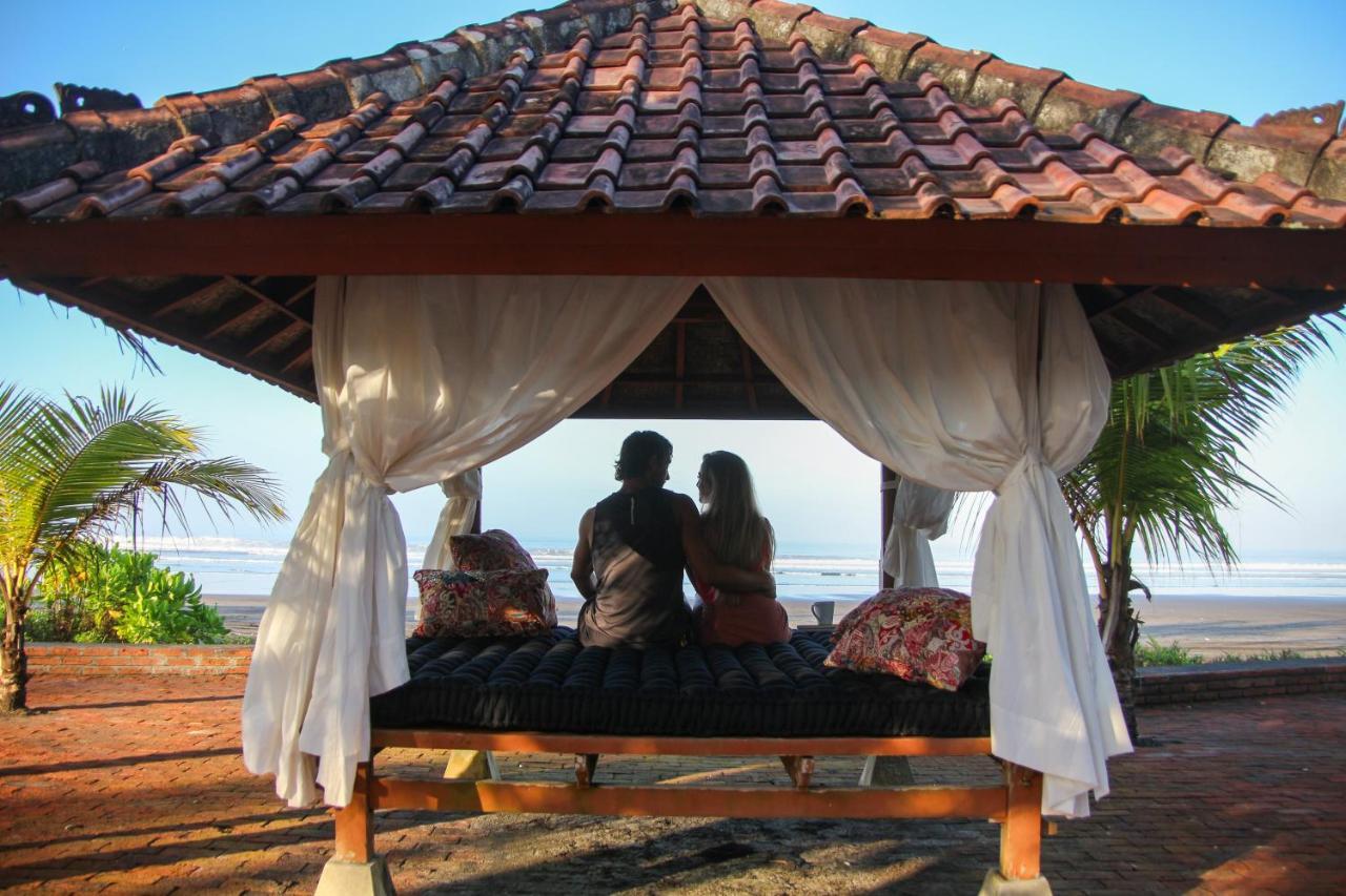 Bali Hai Island Resort Pekutatan  Exterior foto